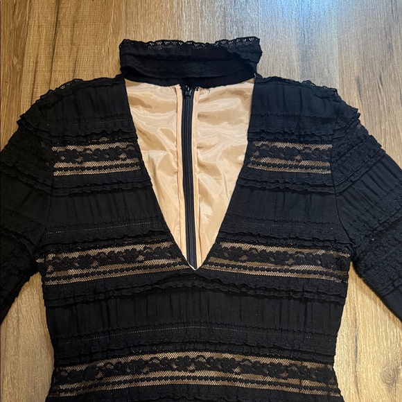 Black Long Sleeve Lace Top - Picture 2 of 9